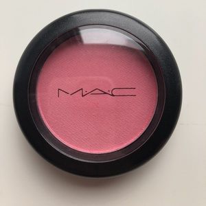 MAC Blush in “Love Cloud”